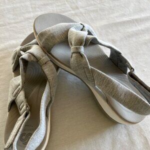 Women's Grey Clark's Cloudsteppers Size 7-12